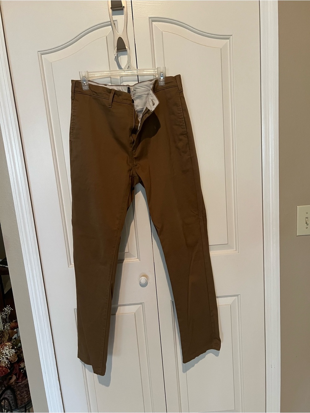 Levi's Men's Tan Chinos - Straight Fit